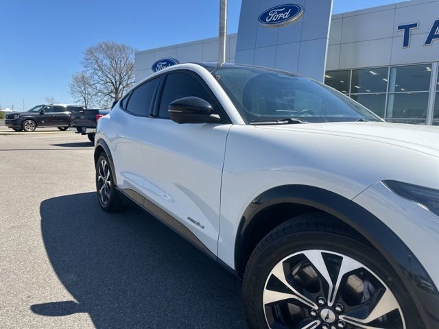 Certified 2021 Ford Mustang Mach-E Premium image 6