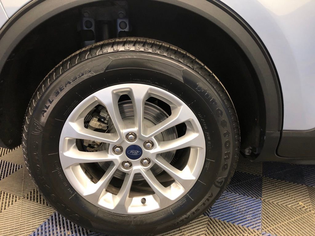 Certified 2022 Ford Escape SE w/ Cold Weather Package image 11