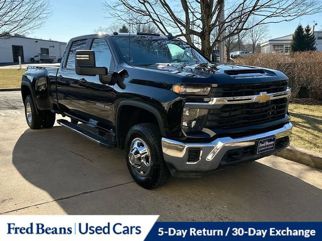 Used 2024 Chevrolet Silverado 3500 LT image 7