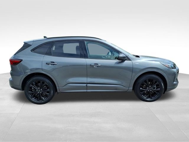 Certified 2024 Ford Escape ST-Line Elite w/ Premium Technology Package AWD/4WD image 12
