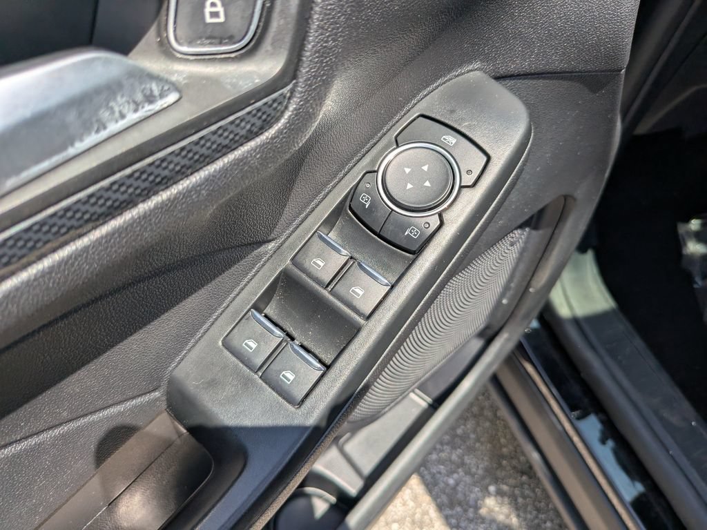 Certified 2025 Ford Escape ST-Line FWD image 16