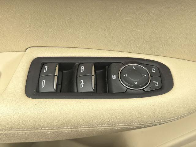 Used 2019 Cadillac XT5 AWD image 17