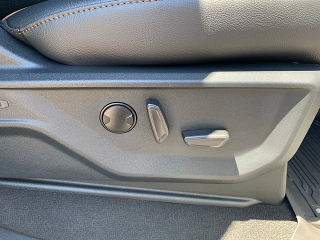 Certified 2025 Ford F350 Lariat image 13