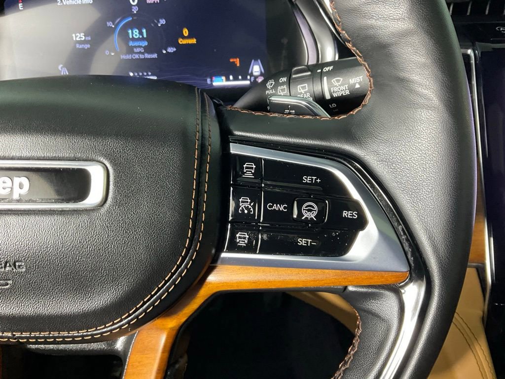 Used 2023 Jeep Grand Cherokee Summit image 25