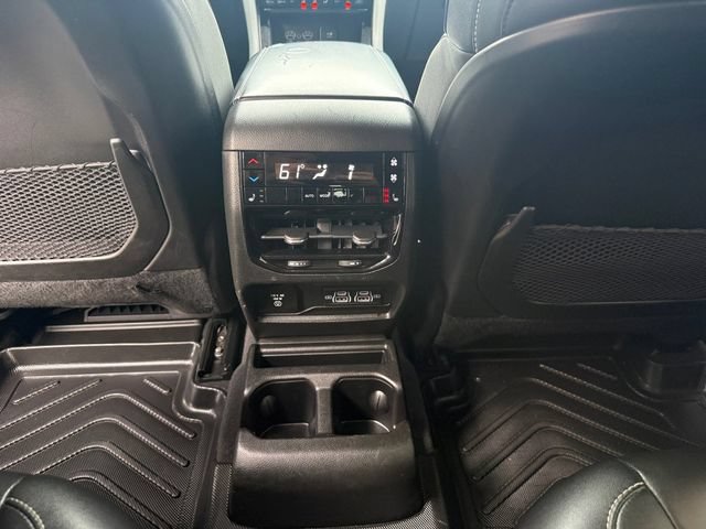 Used 2021 Jeep Grand Cherokee L Limited RWD image 9