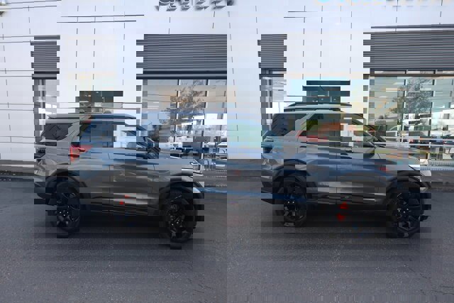 Certified 2022 Ford Explorer ST w/ Equipment Group 401A image 6