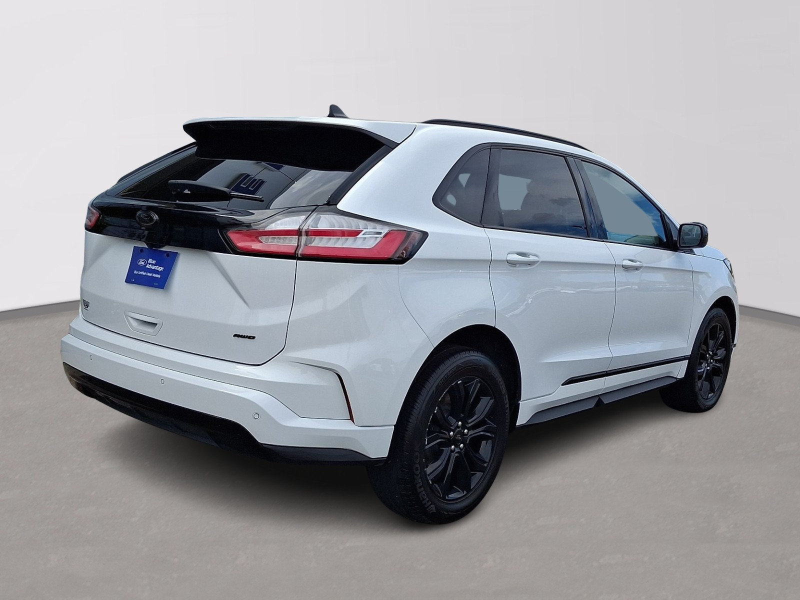 Certified 2022 Ford Edge SE w/ Black Appearance Package AWD/4WD image 6