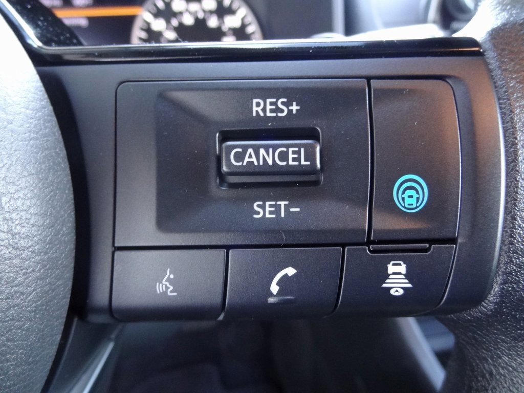 Used 2023 Nissan Rogue SV image 21