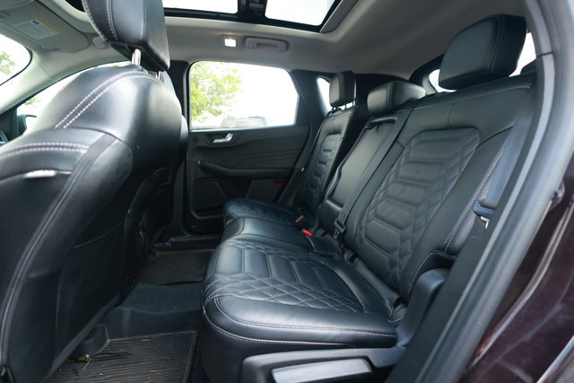 Certified 2023 Ford Escape Platinum w/ Premium Technology Package FWD image 9