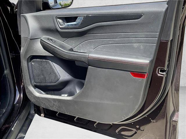 Certified 2023 Ford Escape ST-Line w/ Tech Pack #1 FWD image 17