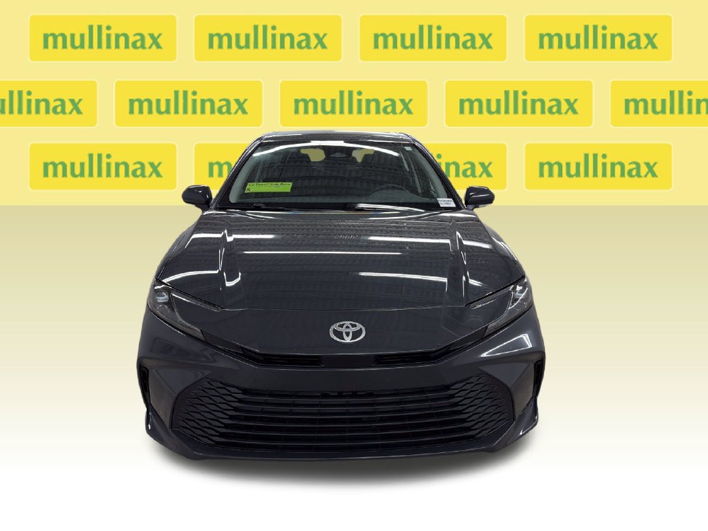 Used 2025 Toyota Camry LE FWD image 15
