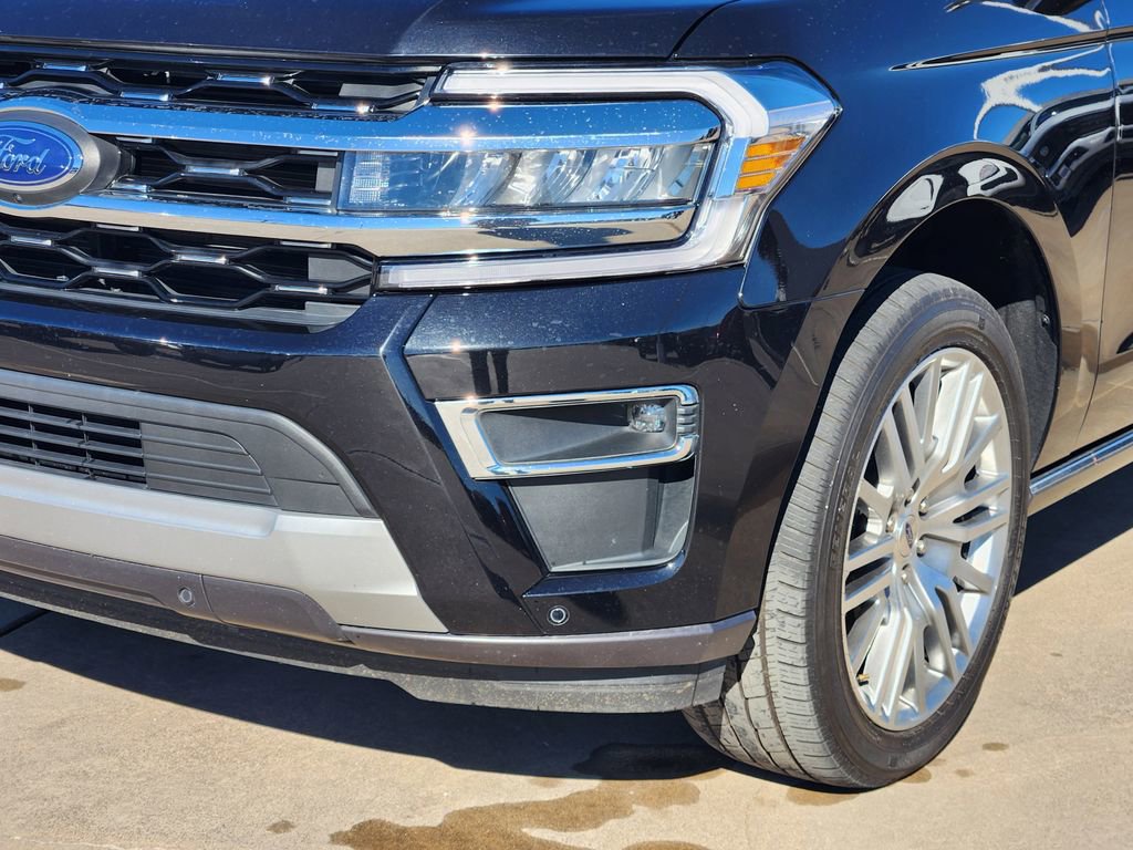 Certified 2024 Ford Expedition Limited image 8
