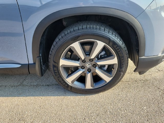 Used 2023 Honda Pilot Touring image 12