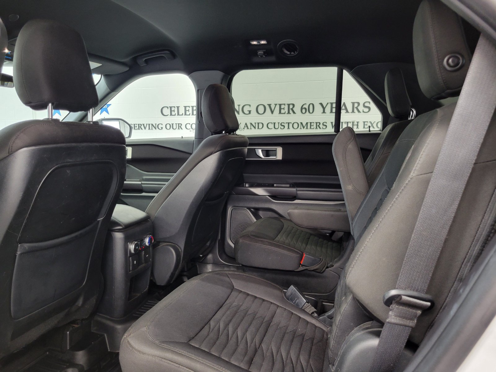 Certified 2020 Ford Explorer XLT w/ Comfort Package AWD/4WD image 24
