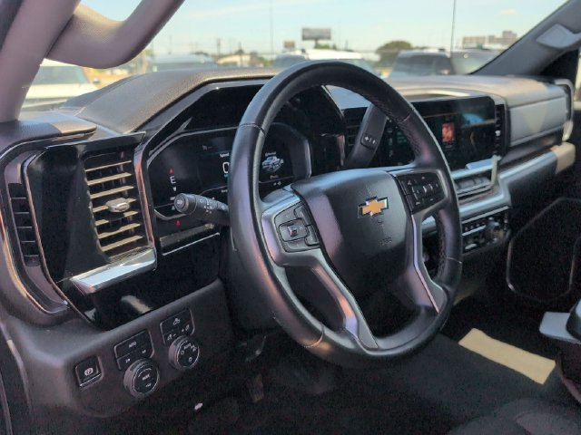 Used 2024 Chevrolet Silverado 1500 LT AWD/4WD image 12