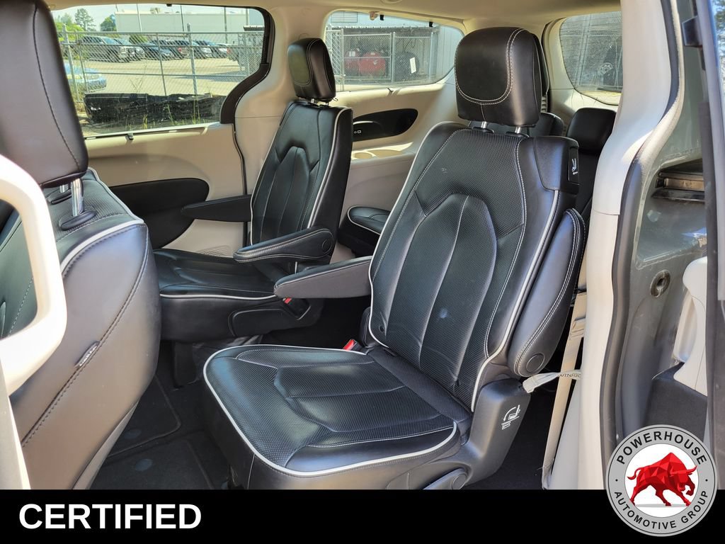 Used 2023 Chrysler Pacifica Limited FWD image 17