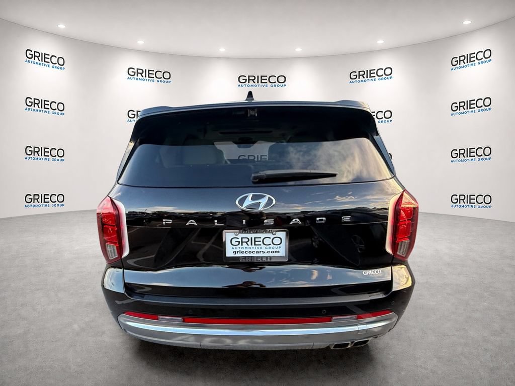 Used 2024 Hyundai Palisade Calligraphy FWD image 6