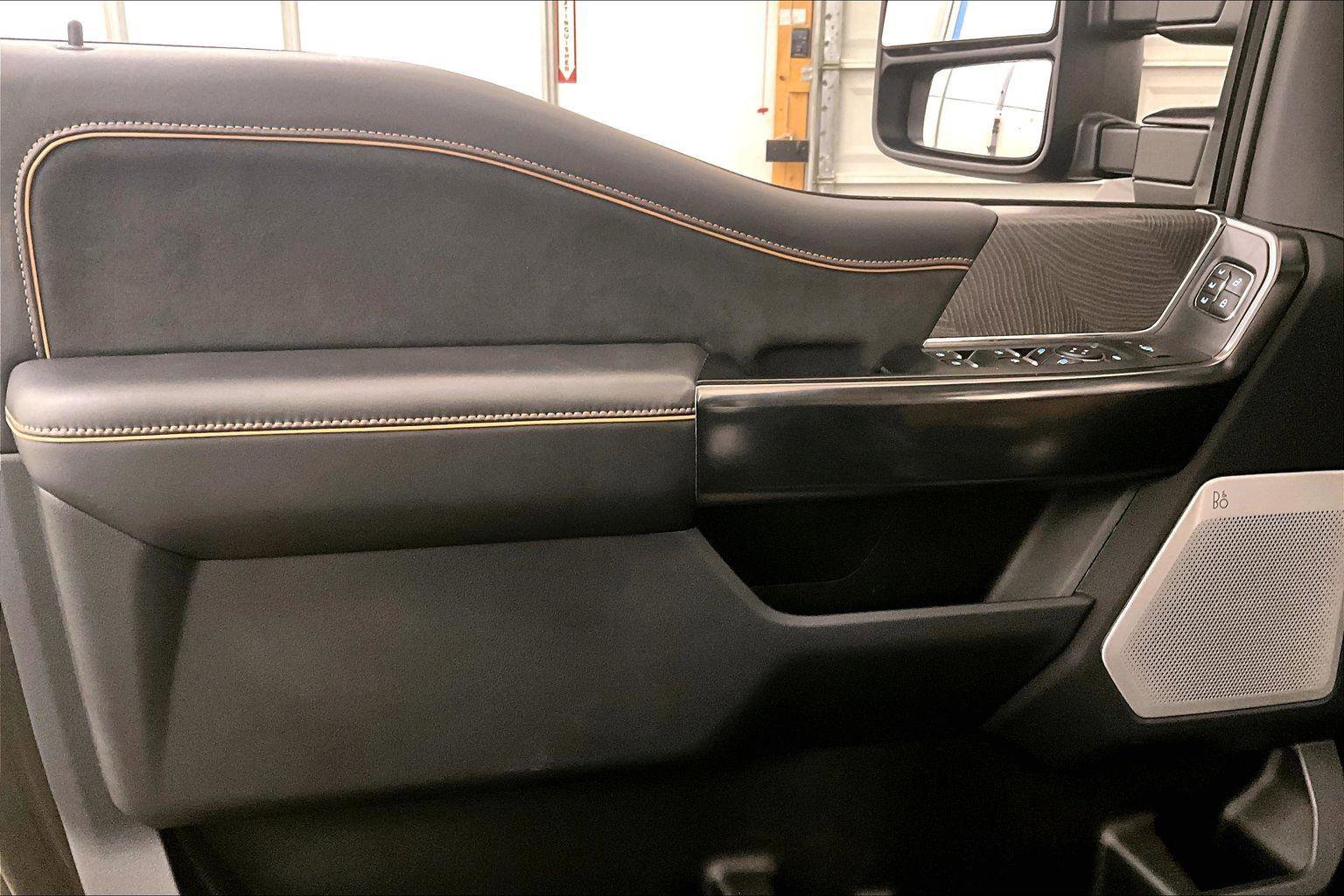 Certified 2024 Ford F350 Platinum w/ Tremor Off-Road Package image 22