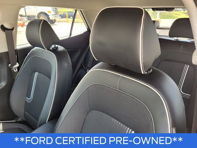 Used 2023 Hyundai Venue Limited FWD image 17