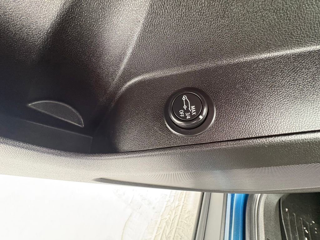 Used 2021 Chevrolet Equinox LT image 20