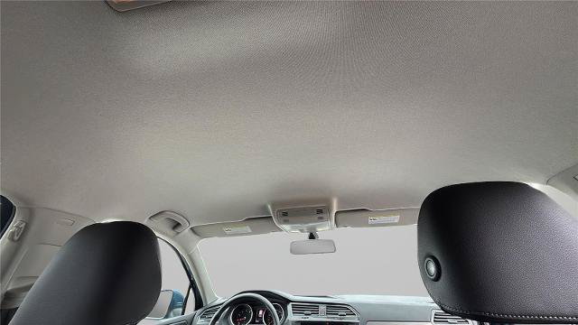 Used 2019 Volkswagen Tiguan SE FWD image 16