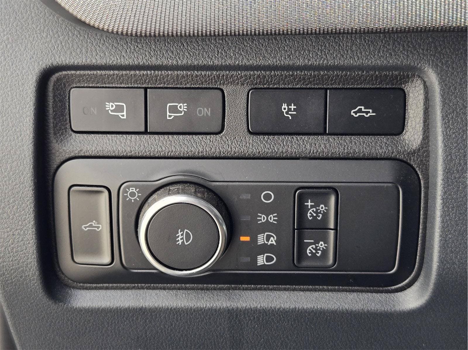 Certified 2024 Ford F250 Platinum AWD/4WD image 21
