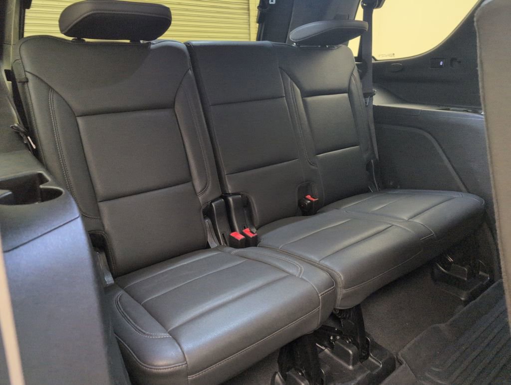 Used 2023 Chevrolet Tahoe LT w/ Luxury Package image 18