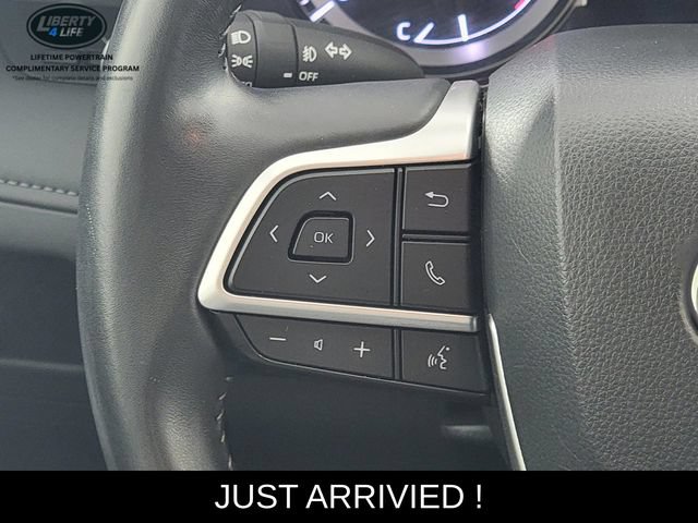 Used 2025 Toyota Highlander XLE AWD/4WD image 26