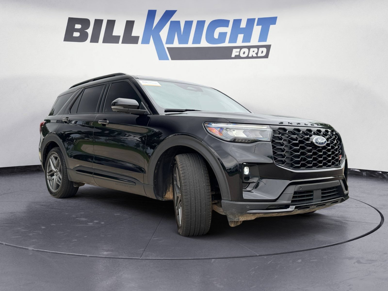 Certified 2025 Ford Explorer ST AWD/4WD image 7