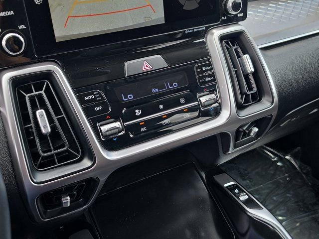 Used 2023 Kia Sorento S image 27