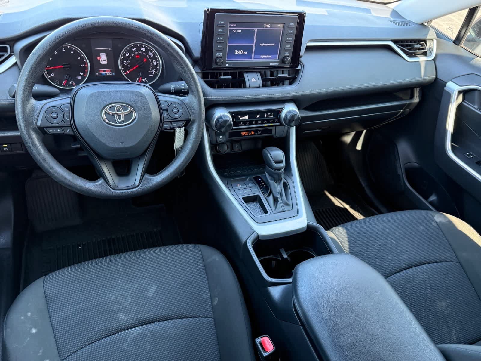 Used 2022 Toyota RAV4 LE FWD image 12