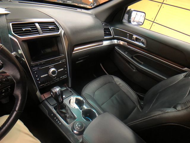 Certified 2018 Ford Explorer Limited w/ Equipment Group 301A image 19