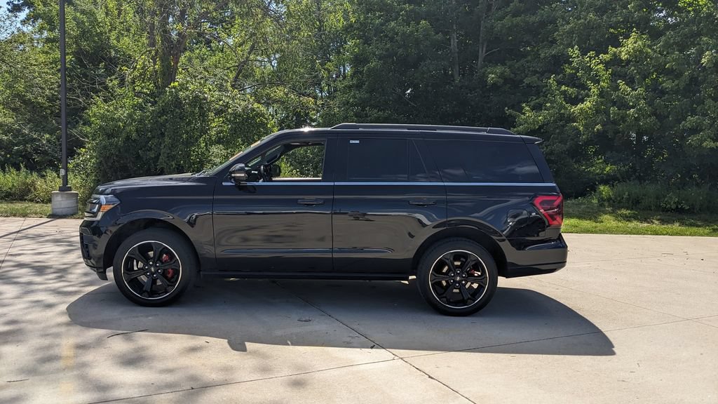 Certified 2023 Ford Expedition Limited AWD/4WD image 6