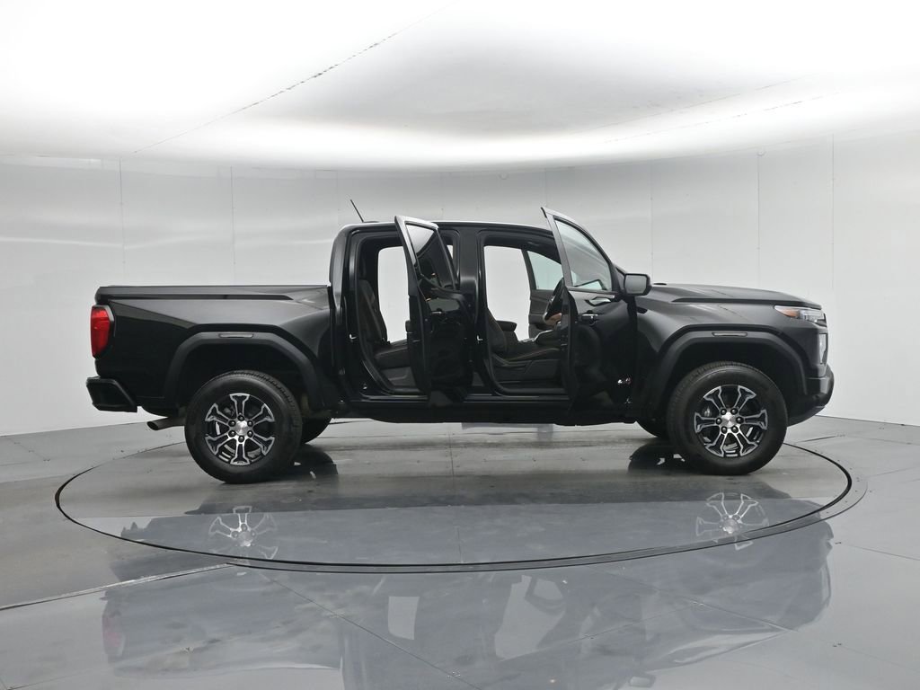 Used 2023 GMC Canyon AT4 image 37