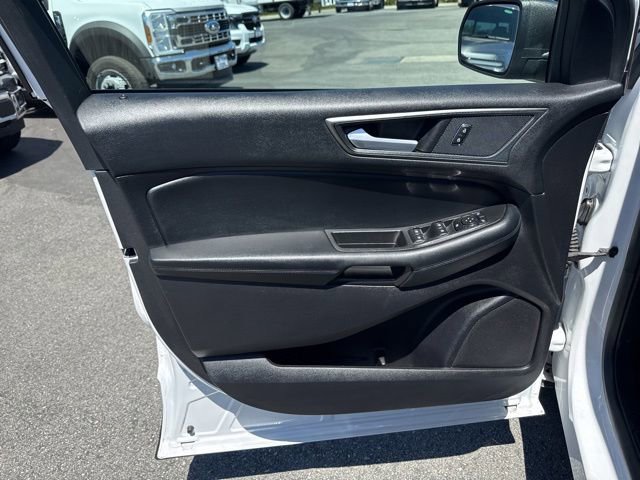 Certified 2021 Ford Edge SE FWD image 12