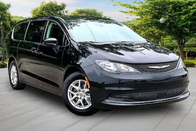Used 2023 Chrysler Voyager LX