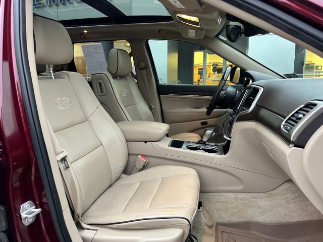 Used 2017 Jeep Grand Cherokee Overland w/ Jeep Active Safety Group image 63