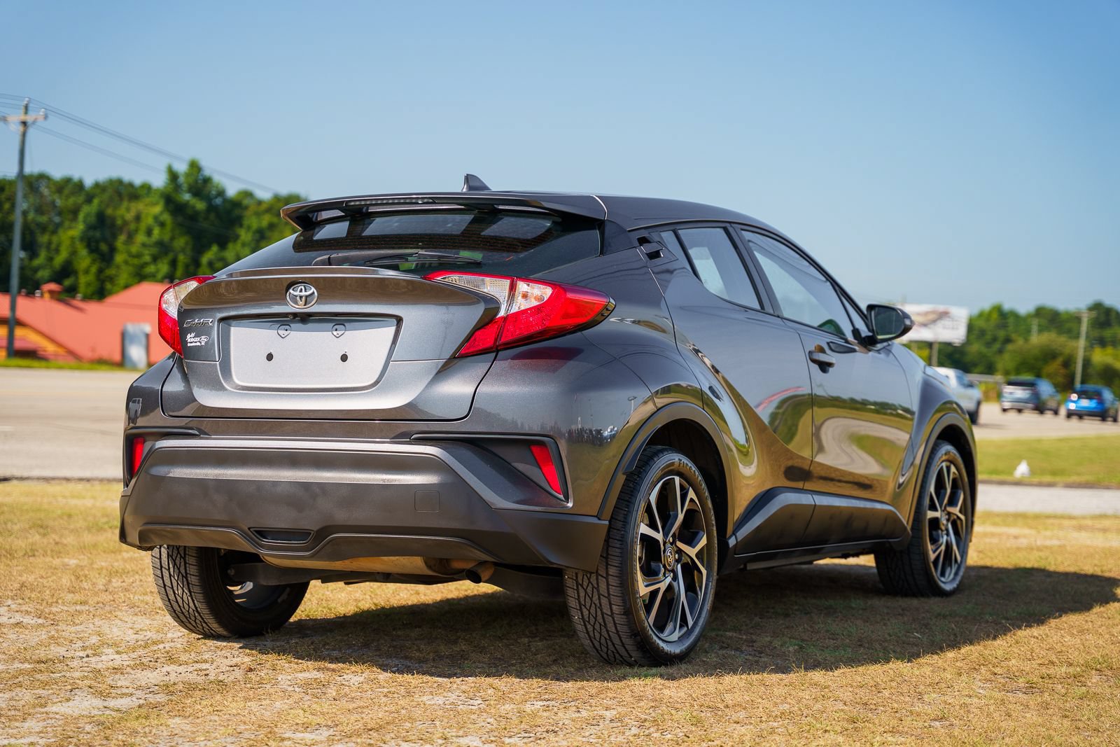 Used 2018 Toyota C-HR XLE FWD image 8