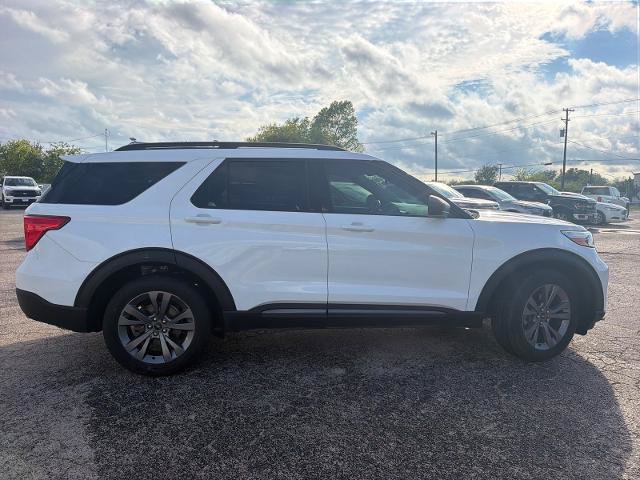Certified 2021 Ford Explorer XLT w/ Equipment Group 202A AWD/4WD image 8