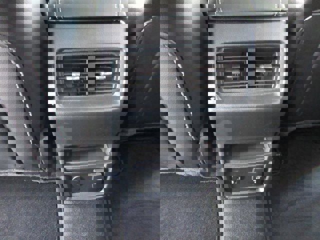 Certified 2022 Ford Edge Titanium w/ Class II Trailer Tow Package image 27