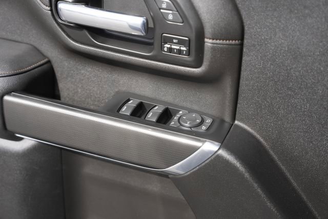 Used 2022 GMC Sierra 3500 AT4 image 28