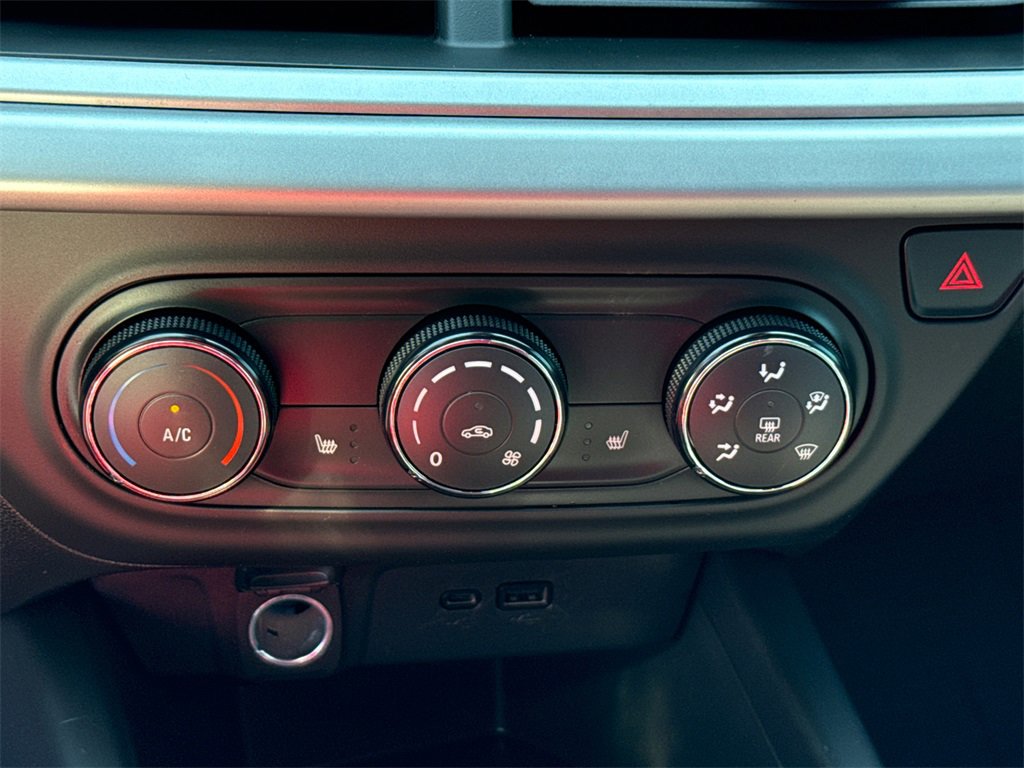 Used 2024 Chevrolet Trax RS w/ Driver Confidence Package image 33