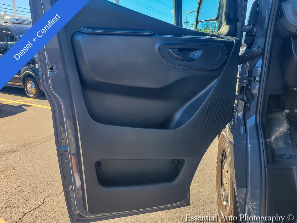 Used 2022 Mercedes-Benz Sprinter 2500 image 17