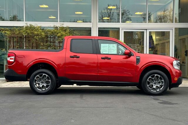 Certified 2023 Ford Maverick XLT w/ XLT Luxury Package image 3