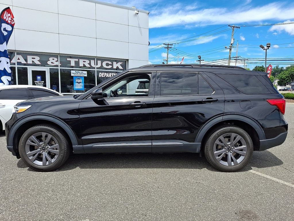 Certified 2023 Ford Explorer XLT w/ Equipment Group 202A AWD/4WD image 7