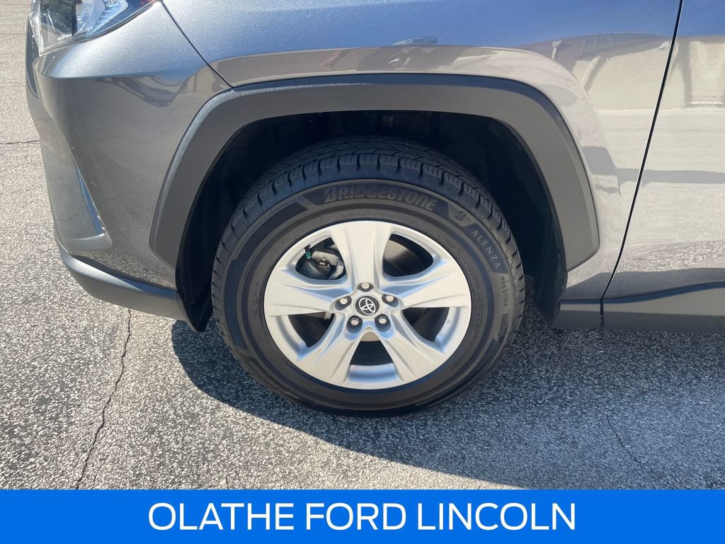 Used 2020 Toyota RAV4 XLE w/ All Weather Liner Package FWD image 28