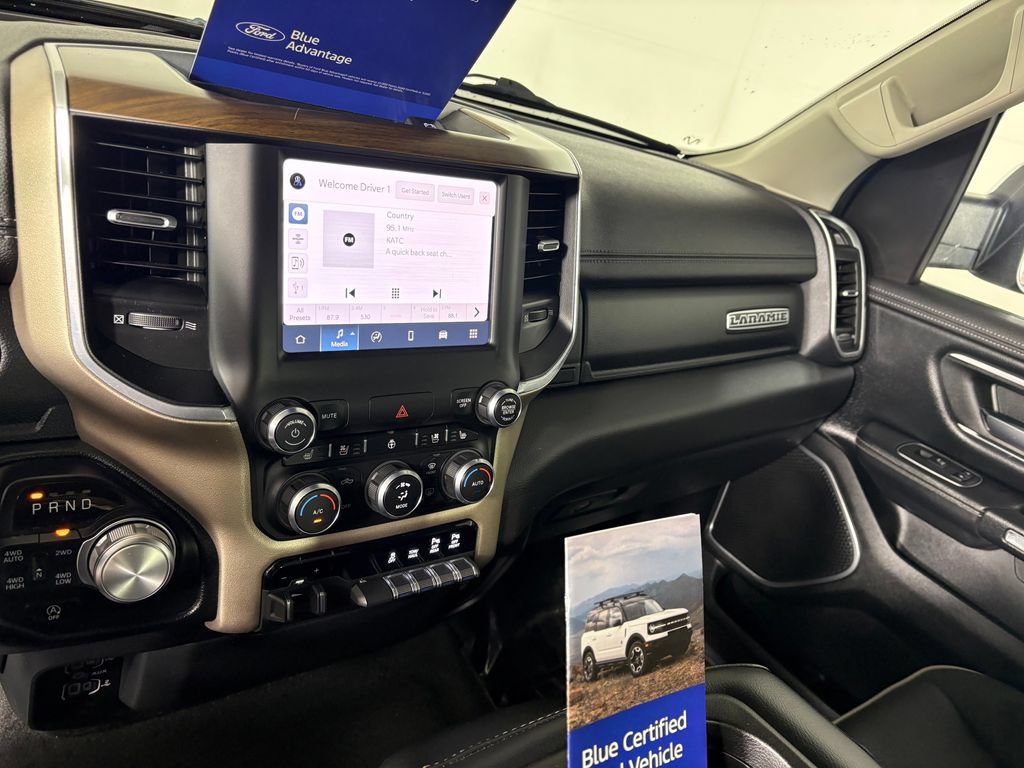 Used 2022 RAM 1500 Laramie AWD/4WD image 18
