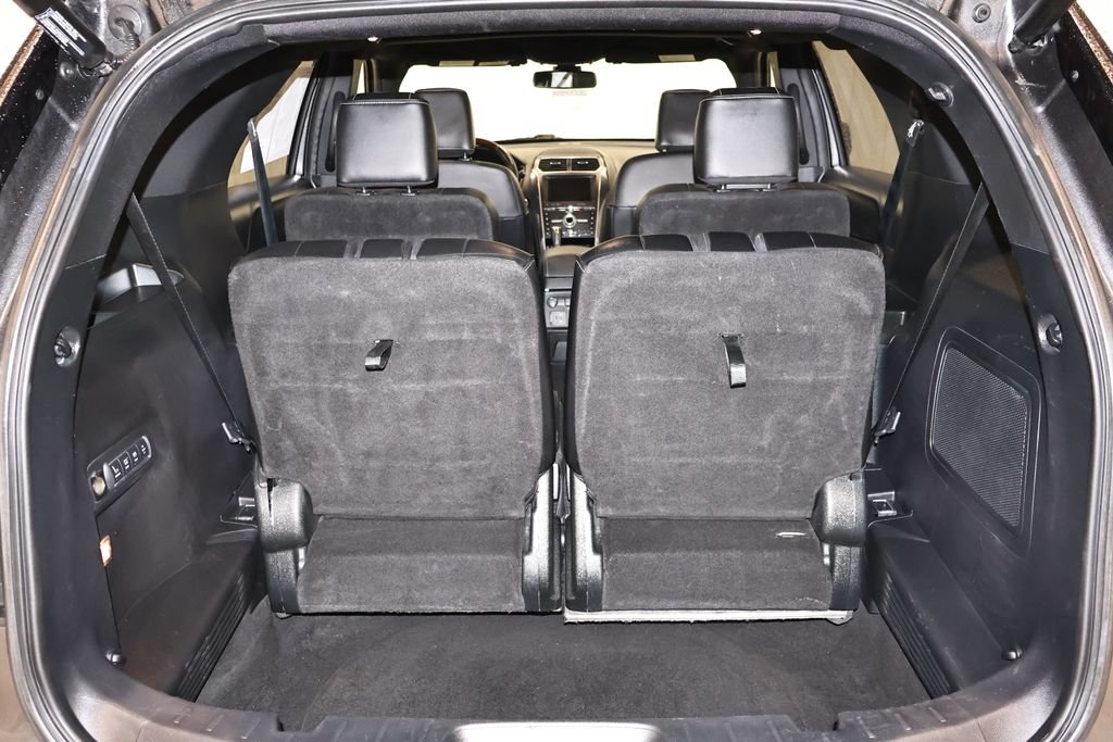 Certified 2018 Ford Explorer Platinum AWD/4WD image 44