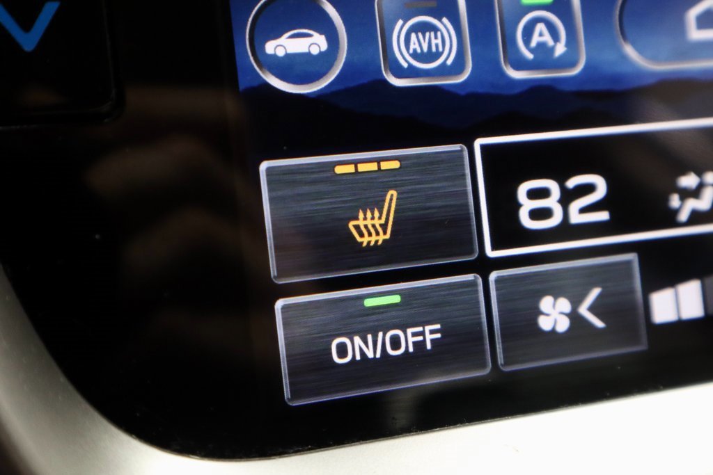 Used 2020 Subaru Legacy Premium image 11