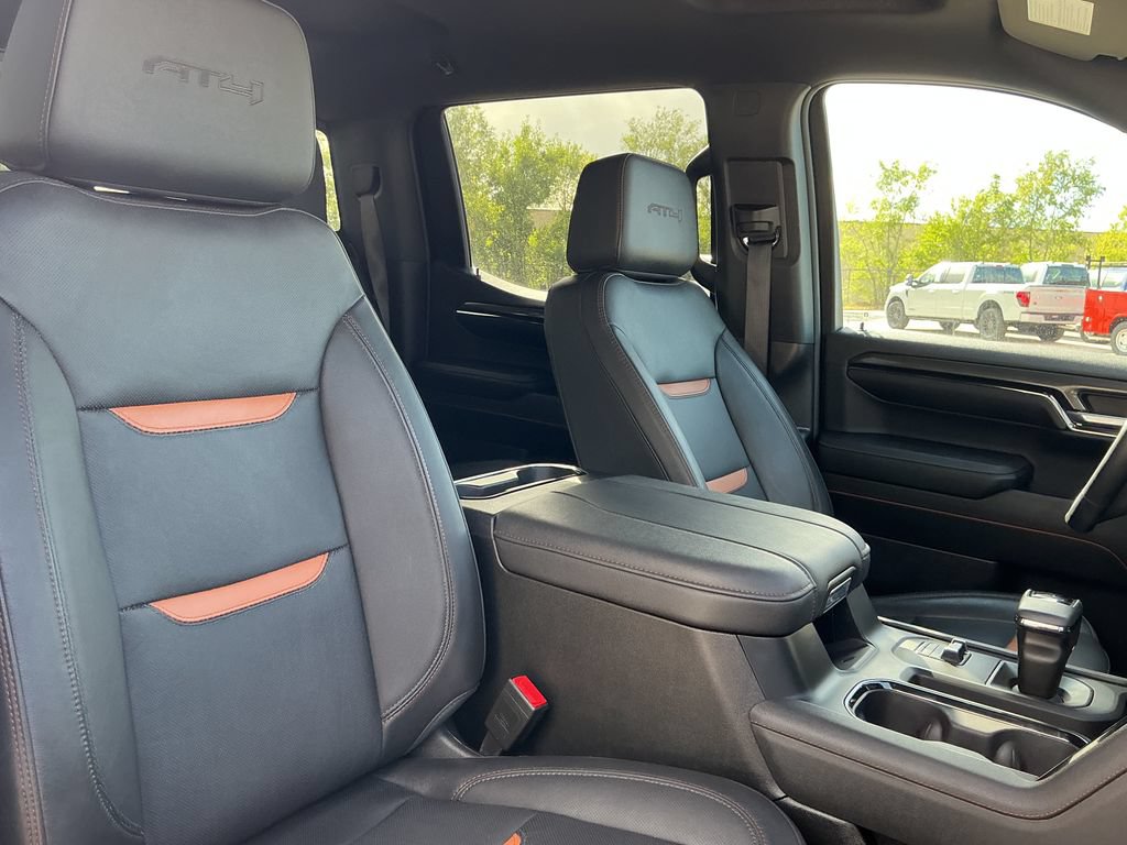 Used 2024 GMC Sierra 1500 AT4 w/ Technology Package AWD/4WD image 20